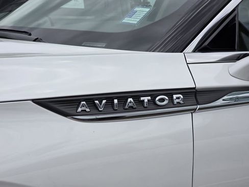 Used 2024 Lincoln Aviator Reserve w/ Equipment Group 201A RWD image 6