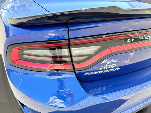 Used 2021 Dodge Charger SXT RWD image 13