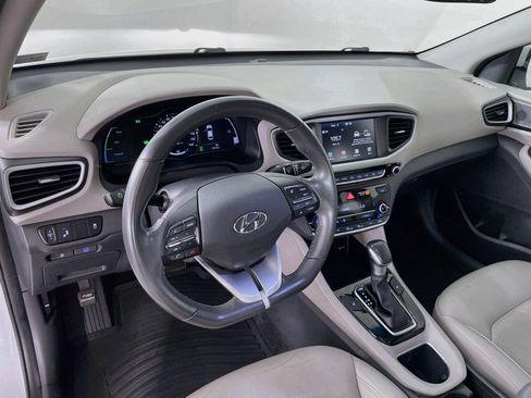 Used 2017 Hyundai Ioniq Limited FWD image 12