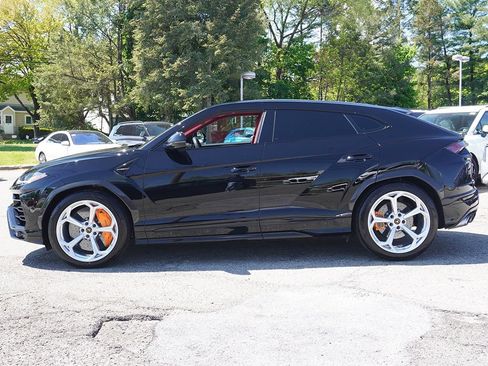 Used 2022 Lamborghini Urus AWD/4WD image 21