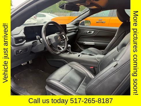 Used 2025 Ford Mustang Premium RWD image 3