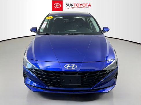Used 2023 Hyundai Elantra SEL w/ Convenience Package FWD image 10