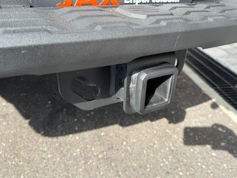 Used 2017 Toyota Tacoma TRD Off-Road image 15