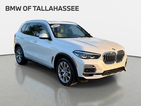 Used 2019 BMW X5 xDrive40i w/ Premium Package 2 AWD/4WD image 3