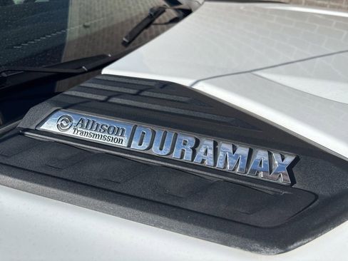 Used 2020 Chevrolet Silverado 2500 LTZ image 8