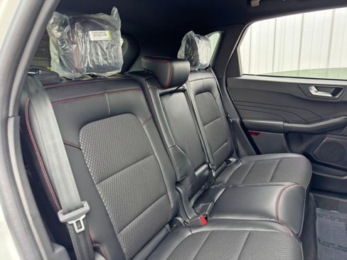 Used 2024 Ford Escape ST-Line Select image 35