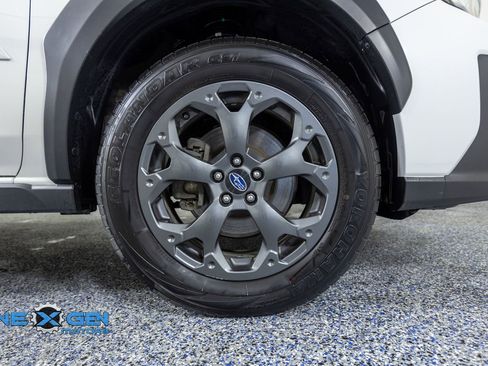 Used 2022 Subaru Crosstrek 2.5i Sport AWD/4WD image 41