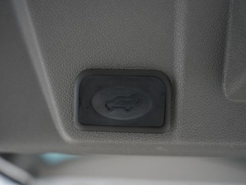 Used 2010 Chevrolet Traverse LT w/ Personal Connectivity Package image 9