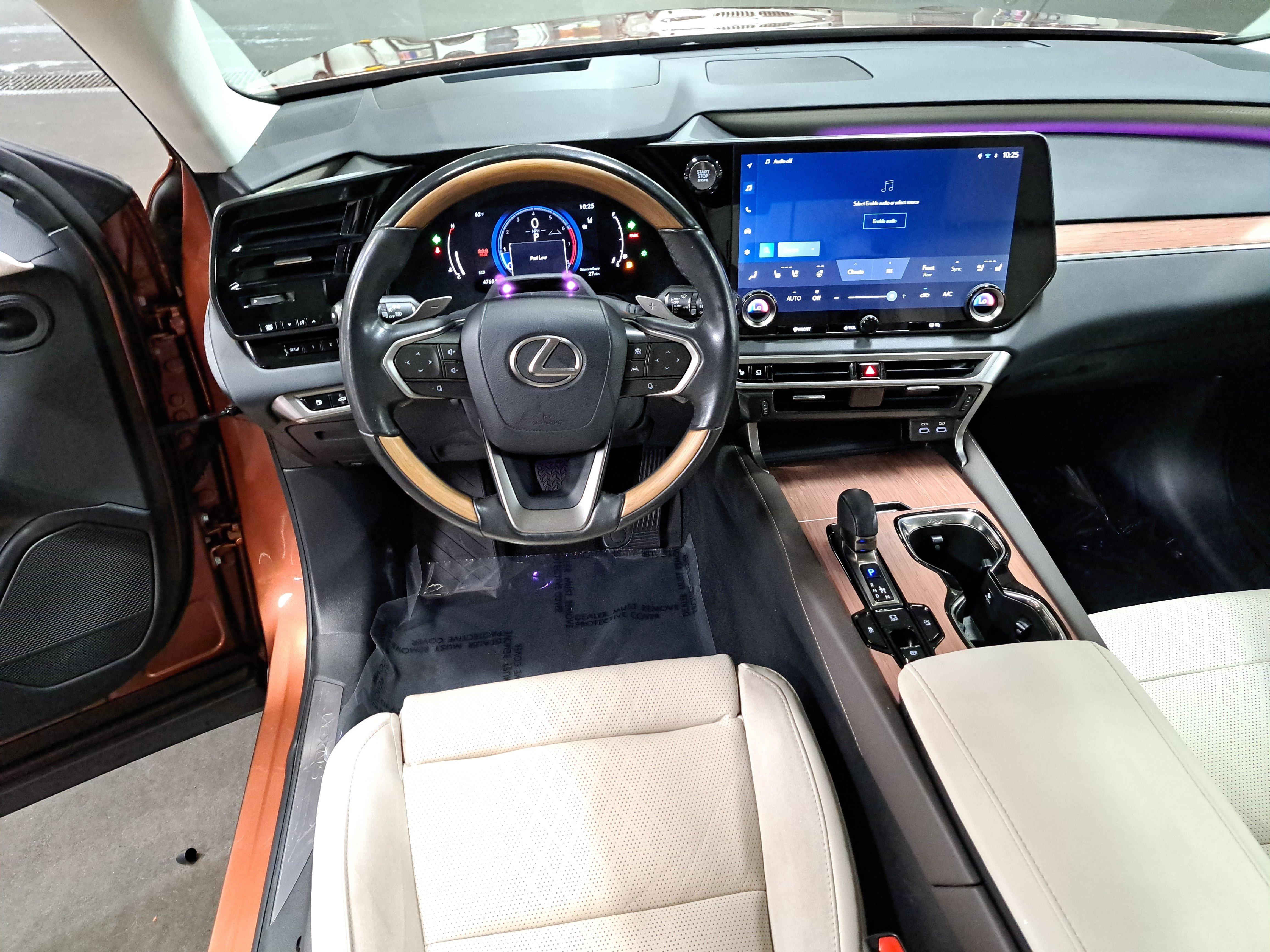 Used 2024 Lexus RX 350 FWD w/ Convenience Package image 17