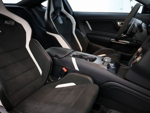 Used 2022 Ford Mustang Shelby GT500 w/ Carbon Fiber Track Pack image 84