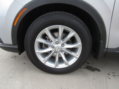 Used 2025 Honda CR-V EX image 4