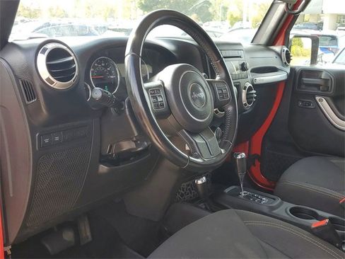 Used 2017 Jeep Wrangler Rubicon w/ Dual Top Group image 11