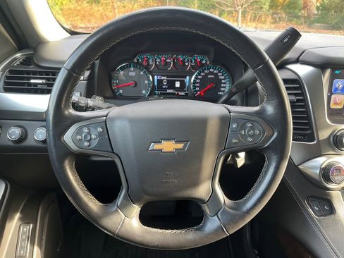 Used 2020 Chevrolet Tahoe LT image 24