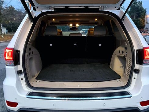 Certified 2021 Jeep Grand Cherokee Limited w/ Trailer Tow Group IV image 25