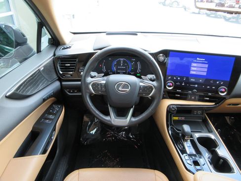 Used 2025 Lexus NX 350h AWD w/ Cold Area Package image 34