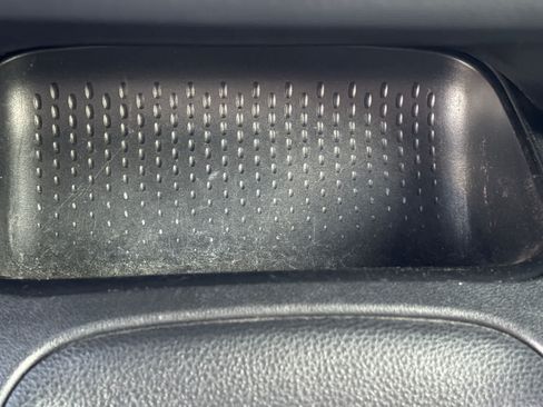 Used 2021 Toyota Corolla LE w/ Carpet Mat Package (TMS) FWD image 17