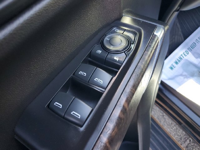 Used 2019 GMC Sierra 1500 Denali w/ Denali Ultimate Package AWD/4WD image 23