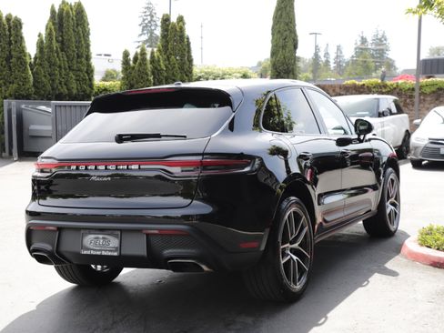 Used 2025 Porsche Macan AWD/4WD image 10