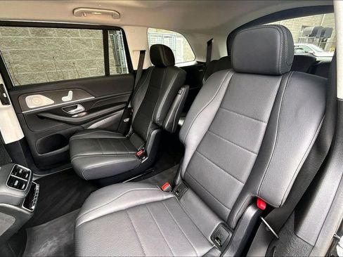 Certified 2024 Mercedes-Benz GLS 450 4MATIC image 28