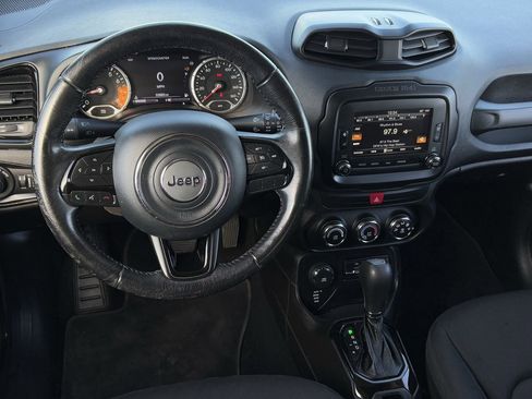 Used 2017 Jeep Renegade Altitude image 13