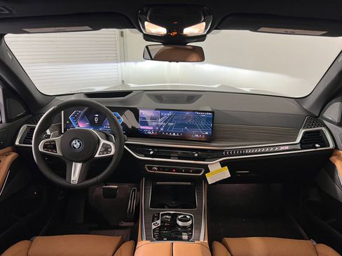 Used 2026 BMW X5 xDrive50e image 15