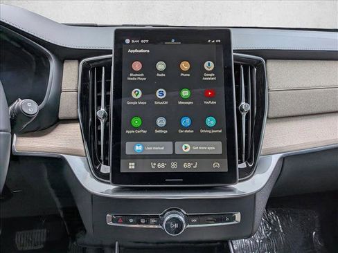 New 2025 Volvo XC90 B5 Core w/ Protection Package Premier image 14