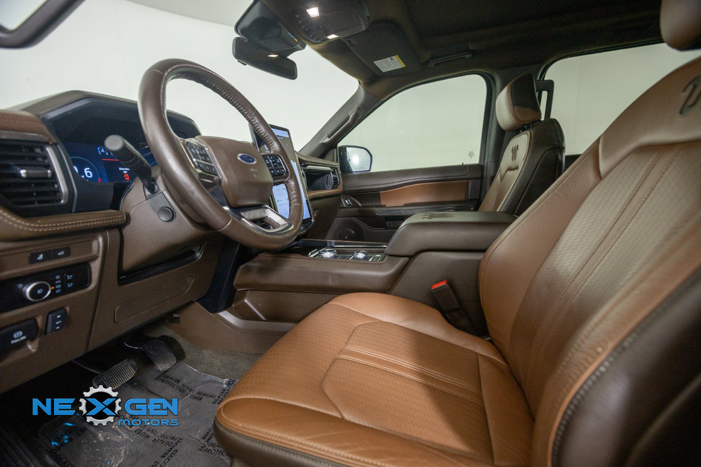 Used 2024 Ford Expedition King Ranch AWD/4WD image 13