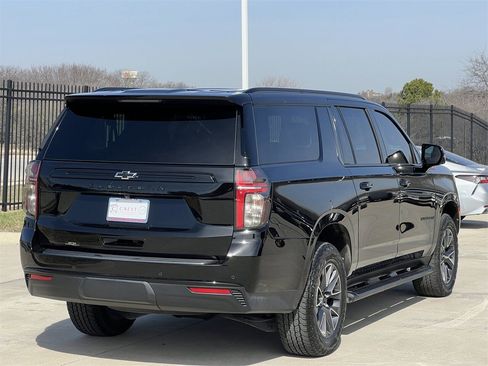 Used 2024 Chevrolet Suburban Z71 w/ Luxury Package image 4