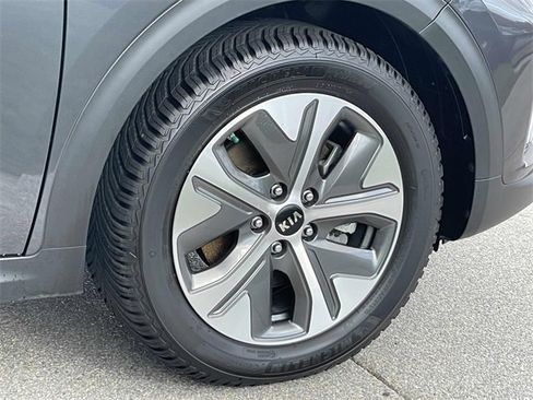 Used 2020 Kia Niro EX Premium w/ Cold Weather Package image 24