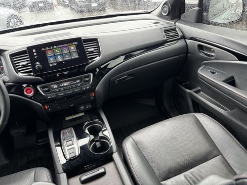 Used 2022 Honda Pilot Black Edition image 23