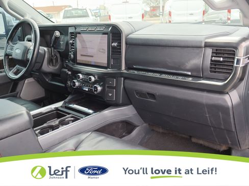 Used 2024 Ford F350 Lariat w/ Lariat Ultimate Package image 40