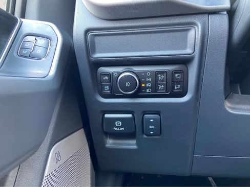 Used 2025 Ford F150 Lariat w/ Equipment Group 502A High AWD/4WD image 25