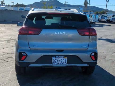 Certified 2022 Kia Niro EX Premium image 7