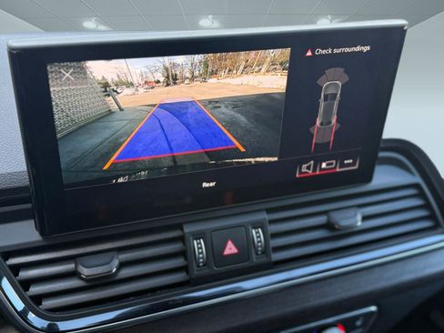 Used 2022 Audi Q5 2.0T Premium image 24