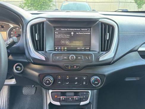 Used 2022 GMC Terrain SLE FWD image 24