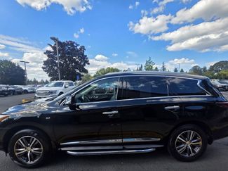 Used 2017 INFINITI QX60 AWD w/ Premium Plus Package image 1