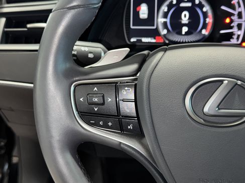 Used 2022 Lexus ES 350 w/ Premium Package image 21