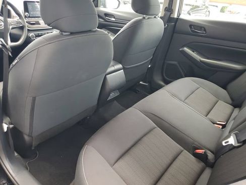 Used 2025 Nissan Altima 2.5 SV FWD image 29