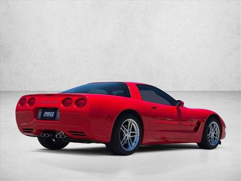 Used 2004 Chevrolet Corvette Coupe w/ Preferred Equipment Group RWD image 5