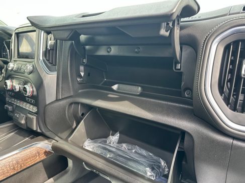Used 2022 GMC Sierra 1500 Denali w/ Driver Alert Package II AWD/4WD image 41