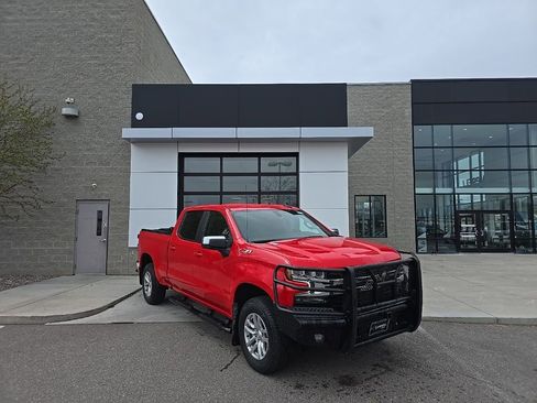Used 2021 Chevrolet Silverado 1500 LT w/ Z71 Off-Road Package AWD/4WD image 1