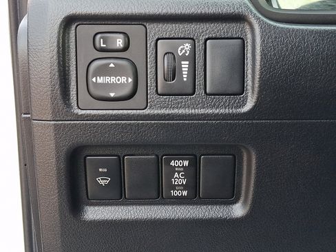 Used 2015 Toyota 4Runner SR5 Premium AWD/4WD image 24