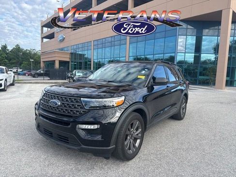 Used 2021 Ford Explorer XLT w/ Equipment Group 202A RWD image 1