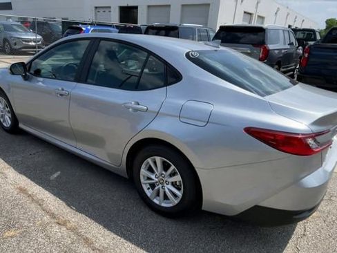 Used 2026 Toyota Camry LE w/ Convenience Package FWD image 8