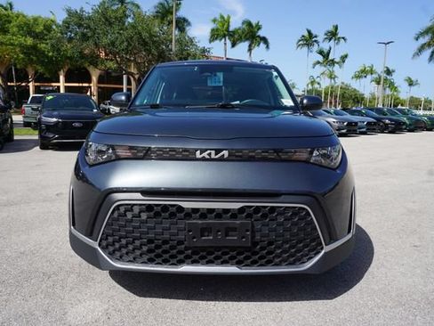 Used 2025 Kia Soul LX w/ LX Technology Package FWD image 20