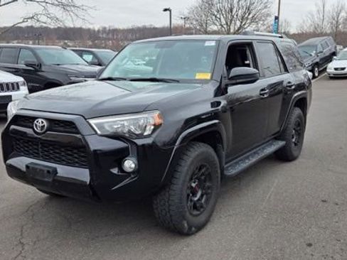 Used 2019 Toyota 4Runner SR5 image 2