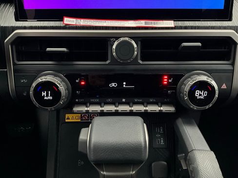 New 2025 Toyota 4Runner 4WD image 33