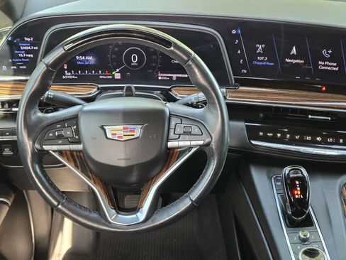 Used 2023 Cadillac Escalade Premium Luxury AWD/4WD image 27