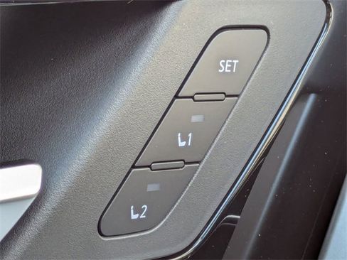 New 2025 Mitsubishi Outlander Platinum Edition image 26