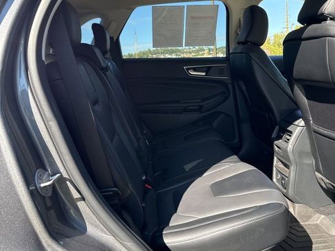 Used 2022 Ford Edge Titanium w/ Equipment Group 301A image 8